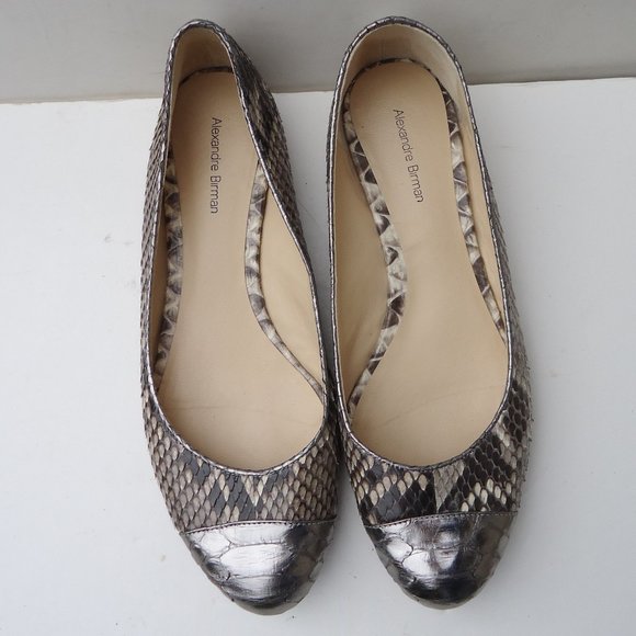 SIZE 8. Alexandre Birman python leather flat shoes. - Picture 2 of 16